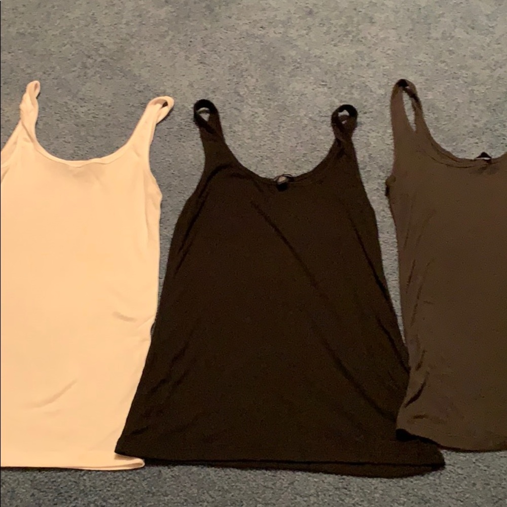Set of three american eagle lightweight tank tops